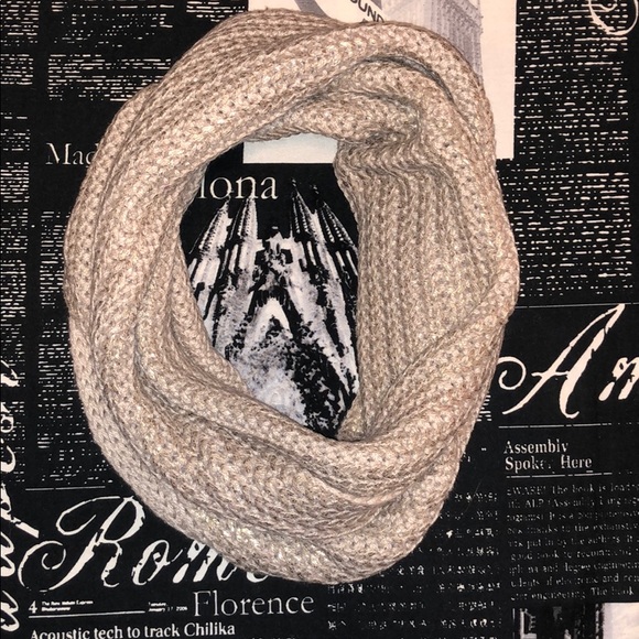American Eagle Knit Infinity Scarf
